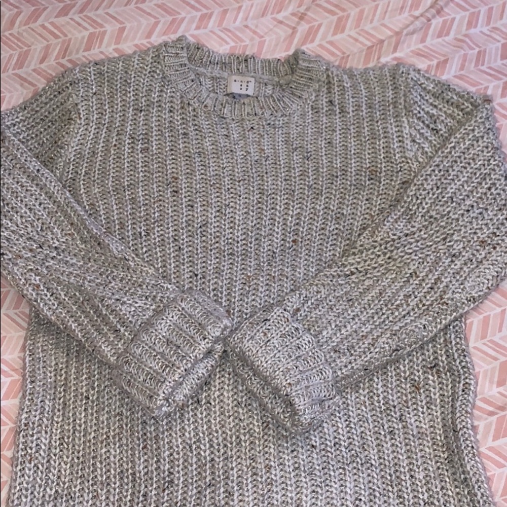 Long sleeve sweater with gold shimmer detail